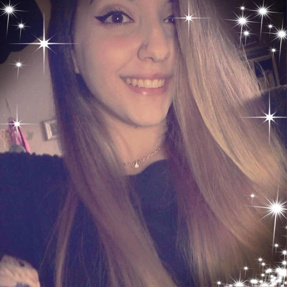 Meet your Posher, Angie